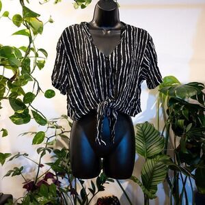 Unbranded Pinstripe Crop Top, Tie Front, Size M/L